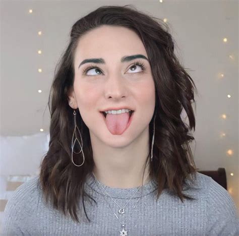 r/AbigailShapiro